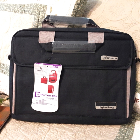 NEW W/TAGS BRINCH 13.3" LAPTOP MESSENGER CARRING BAG - Picture 1 of 16